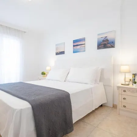 Apartament La Maricita Cristianos - Front & Sea View