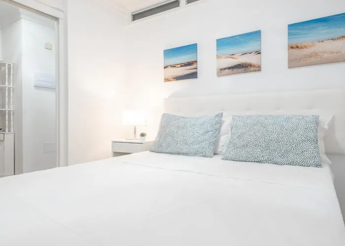 La Maricita Cristianos - Front & Sea View Only Adult Apartman