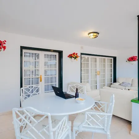 La Maricita Cristianos - Front & Sea View Апартаменты Лос Кристианос